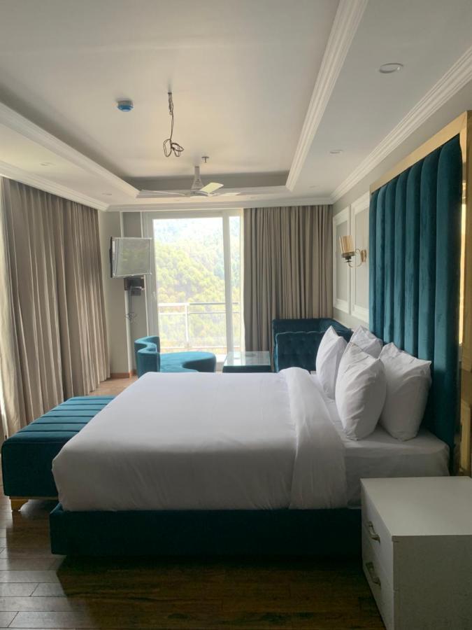 Claret Inn & Suite Dalhousie Eksteriør billede