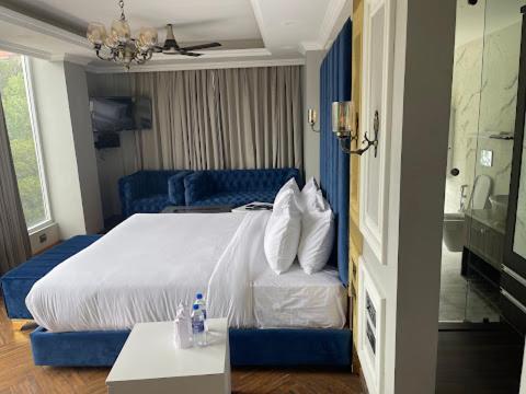 Claret Inn & Suite Dalhousie Eksteriør billede